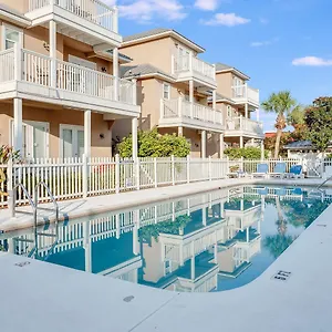  Villa Sand Dollar Holler-pool-close To Beach And Shops!